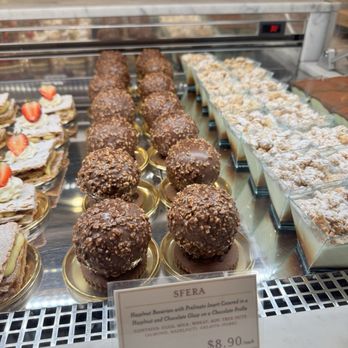 Eataly NYC Downtown - Sfera ($8.90+) - Grocery Near Me - New York, New York