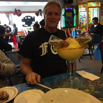 Las Tres Islas Marias - Seafood Near Me - Round Lake Beach, Illinois