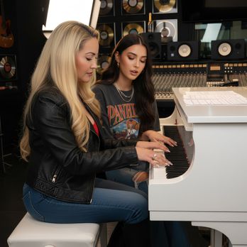 The Golden Voice - Aria In the studio - Musical Instruments & Teachers Near Me - Pompano Beach, Florida