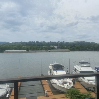 Scottie's On The River - On the River seating - Seafood Near Me - Chattanooga, Tennessee