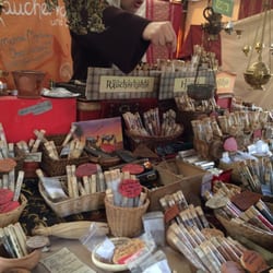 Martinsmarkt - Das kompetente "Räuchermännchen"