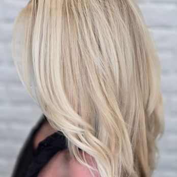 Stacey 4 Style - Golden Bombshell Blonde - Hair Stylists Near Me - Stuart, Florida Stacey 4 Style - Golden Bombshell Blonde - Hair Stylists Near Me - Stuart, Florida