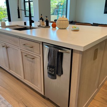 Alfred Cabinets - White Oak inset island, built to spec. - Cabinetry Near Me - Fullerton, California