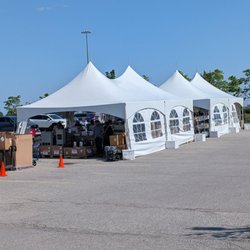 Kitchen Stuff Plus - Tent sale
