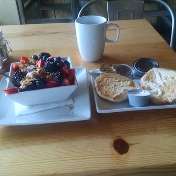 Farm Table - Breakfast & Brunch Near Me - Van Nuys, California Farm Table - Breakfast & Brunch Near Me - Van Nuys, California