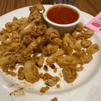 Giorlando's Restaurant - Calamari looks like already neentg - Italian Near Me - Metairie, Louisiana
