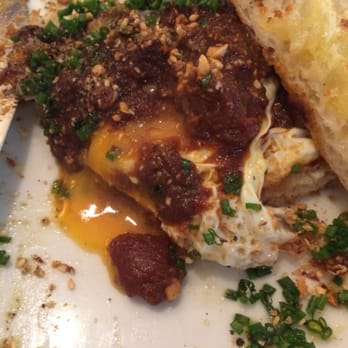 Red Door Cafe - Lovely runny yolk - Restaurants Near Me - Leura, NSW