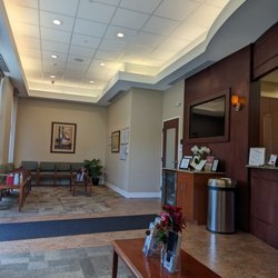 MD Now Urgent Care - Inside
