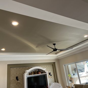 Living In Color - a ceiling with a ceiling fan - Painters Near Me Living In Color - a ceiling with a ceiling fan - Painters Near Me