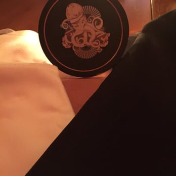 Azumi - A black napkin out of consideration for my outfit - Sushi Bars Near Me - Baltimore, Maryland