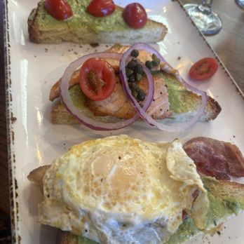 Madres Brunch - Coffee & Tea Near Me - Rancho Cucamonga, California
