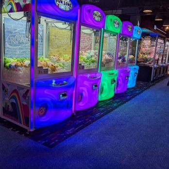 Round 1 22 Photos Park City Ctr Lancaster Pa Yelp