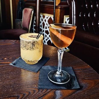 The Attic Oyster & Cocktail Bar - Cocktail Bars Near Me - Flushing, New York