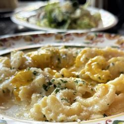 Valentina's - Chicken Carbonara
