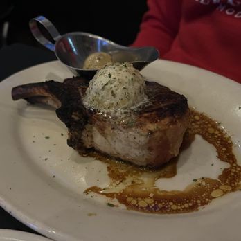 Morton's The Steakhouse - Steakhouses Near Me - Hackensack, New Jersey