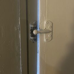 Midtown Lodge & Golden Ox Lounge - Door