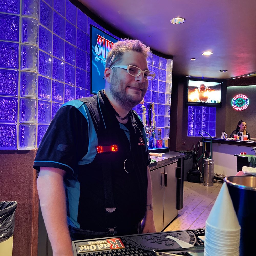 Regal Warren Moore - Josh - Cinema Near Me - Moore, Oklahoma