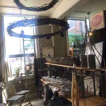 Crompton Collective - Used, Vintage & Consignment Near Me - Worcester, Massachusetts