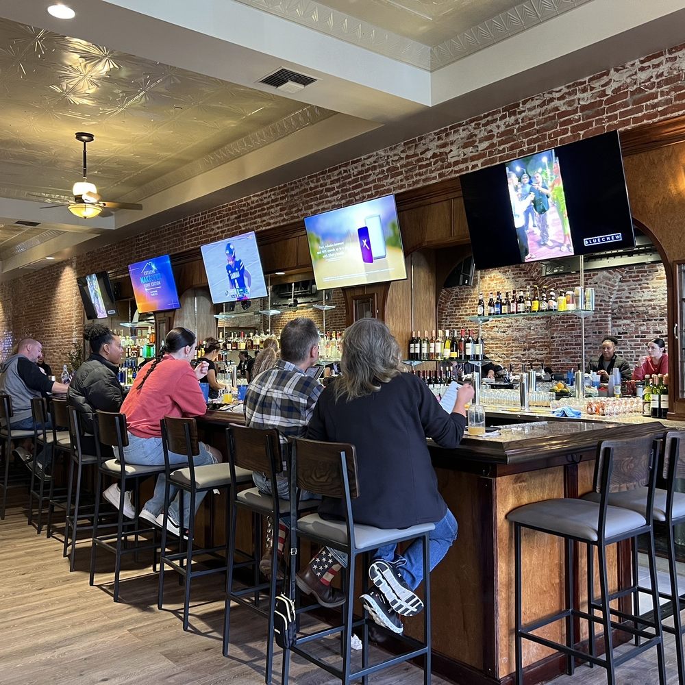 Gray's Tavern - Bar area - Sports Bars Near Me - Turlock, California Gray's Tavern - Bar area - Sports Bars Near Me - Turlock, California
