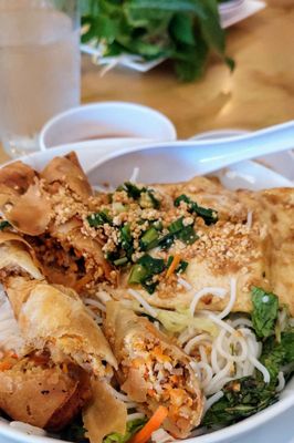 Saigon's Restaurant by null