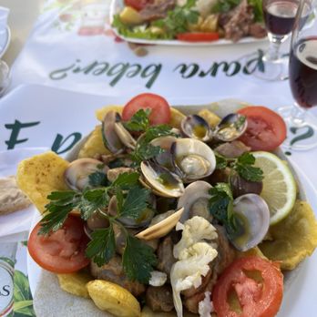 Churrasqueira Os Amigos - Pork with clams, roasted goat - Restaurants Near Me - Castelo de Vide, 12 Churrasqueira Os Amigos - Pork with clams, roasted goat - Restaurants Near Me - Castelo de Vide, 12