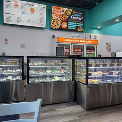 Fortuna Bakery - Counter