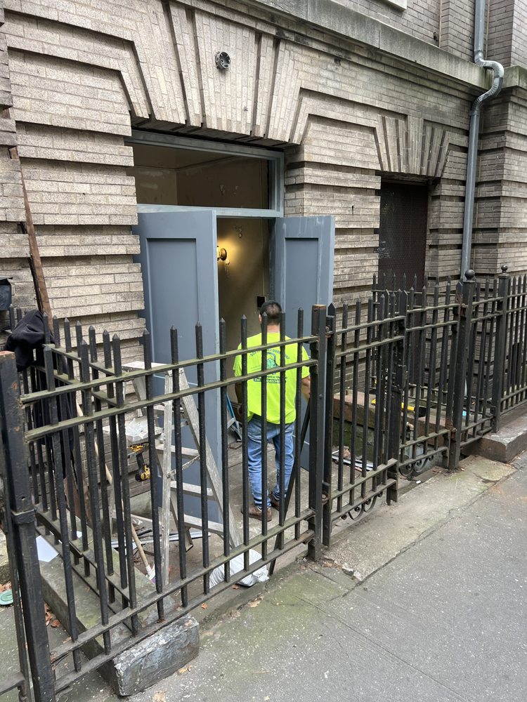 Slide of 503 lock and door