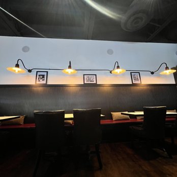 Humble Bistro - Gilbert - Cute decor - Pizza Near Me - Gilbert, Arizona