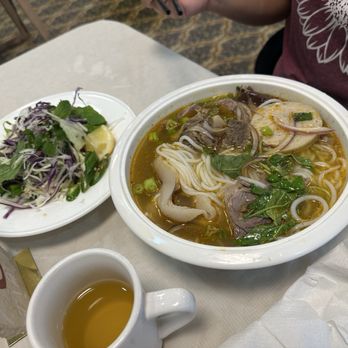 Rice Bowl - Bun Bo Hue...just okay. Light broth taste. - Vietnamese Near Me - Sacramento, California Rice Bowl - Bun Bo Hue...just okay. Light broth taste. - Vietnamese Near Me - Sacramento, California