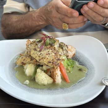 La Fontaine Restaurant - Crusted fish - French Near Me - Mountain View, California La Fontaine Restaurant - Crusted fish - French Near Me - Mountain View, California