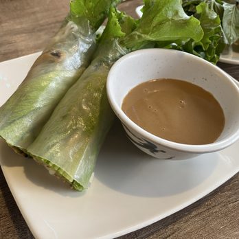 Pho Ever - 3. Gỏi Cuốn (Tôm, Chả Lụa) (Fresh Spring Roll) - Vietnamese Near Me - Bellevue, Washington Pho Ever - 3. Gỏi Cuốn (Tôm, Chả Lụa) (Fresh Spring Roll) - Vietnamese Near Me - Bellevue, Washington