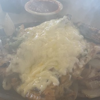 Las Palmas Mexican Restaurant - Chicken con champinones - Mexican Near Me - Mansfield, Texas