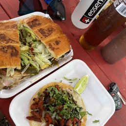 Torta Campechano (sin crema ni queso) y Taco de Pastor Torta Campechano (sin crema ni queso) y Taco de Pastor
