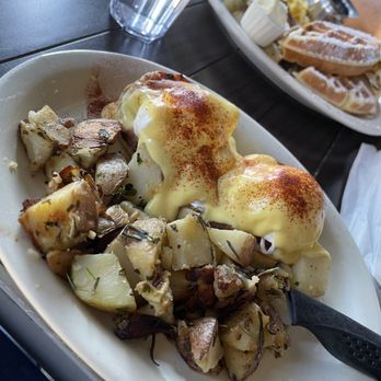 Millie's Cafe - Pasadena - Eggs Benedict - Breakfast & Brunch Near Me - Pasadena, California Millie's Cafe - Pasadena - Eggs Benedict - Breakfast & Brunch Near Me - Pasadena, California