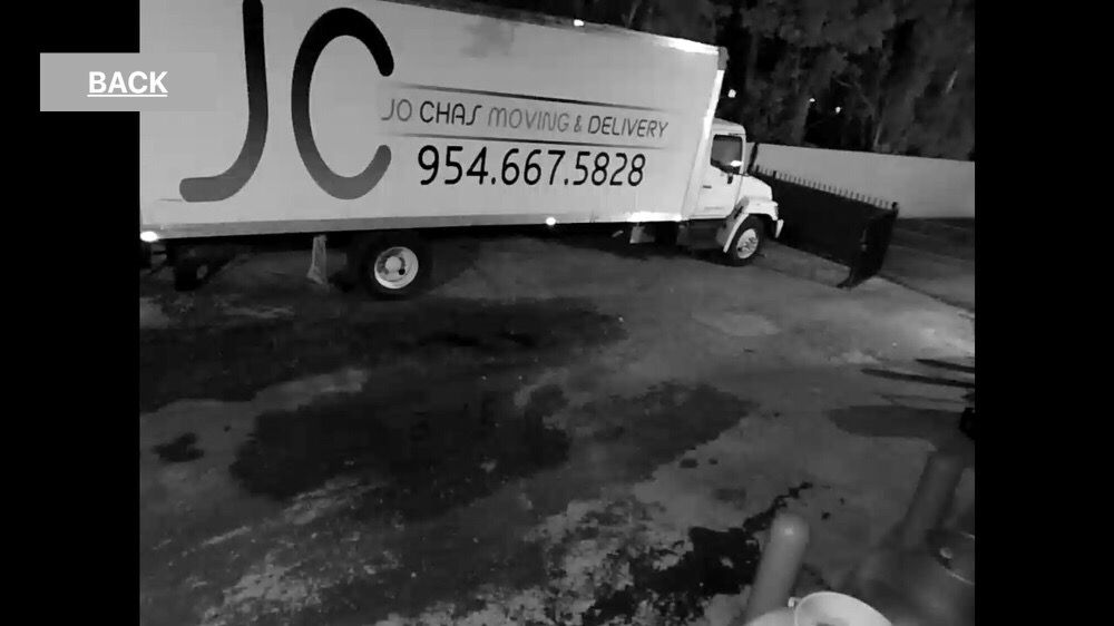 JOCHAS MOVING & DELIVERY LLC