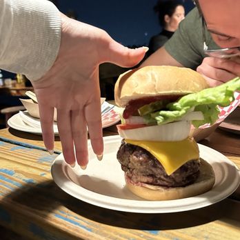 Le Tub - Burgers Near Me - Hollywood, Florida Le Tub - Burgers Near Me - Hollywood, Florida