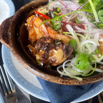 LSXO - Caramelized pork ribs & jumbo shrimps were excellent. A bit salty. - Vietnamese Near Me - Huntington Beach, California