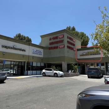 Deluxe Med Spa & Wellness - Entrance & check in - Hair Removal Near Me - Diamond Bar, California