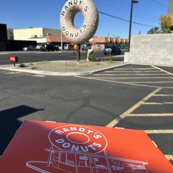 Randy's Donuts - Donuts Near Me - Phoenix, Arizona