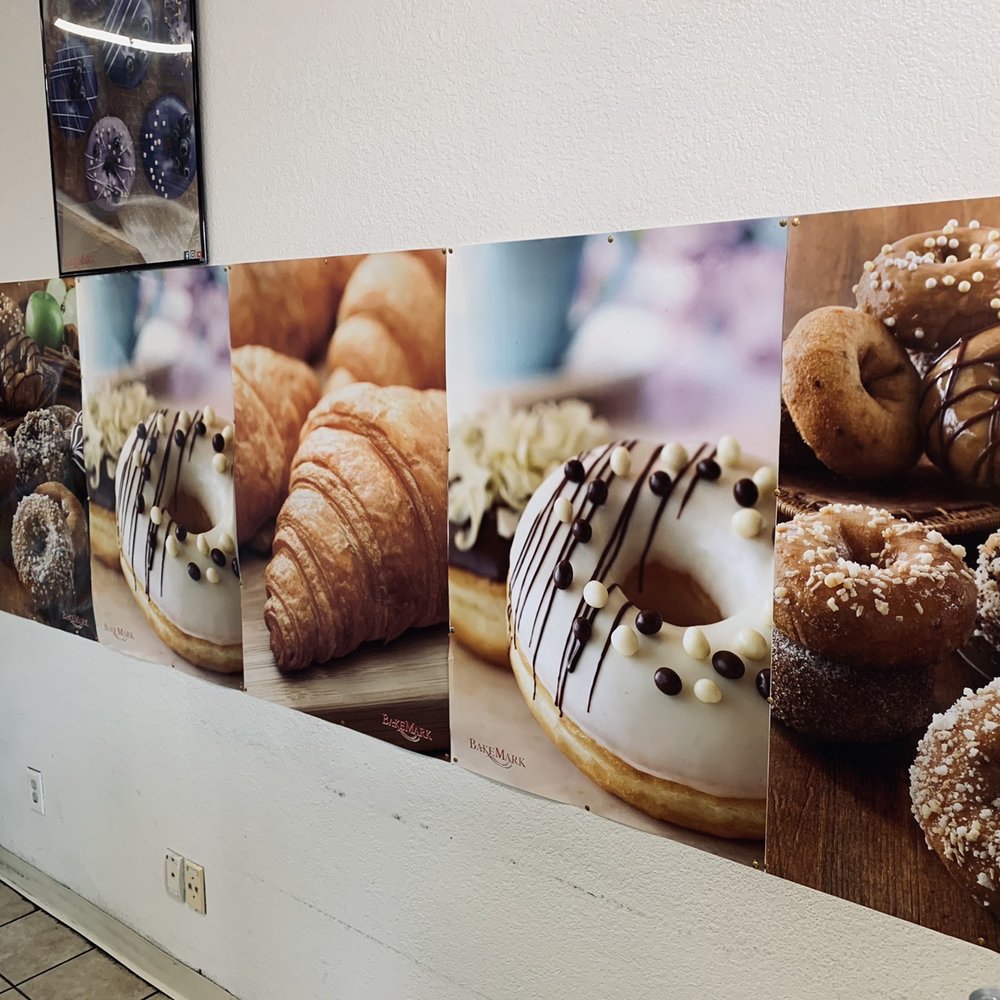 Happy Donuts - Donuts Near Me - Windsor, California Happy Donuts - Donuts Near Me - Windsor, California