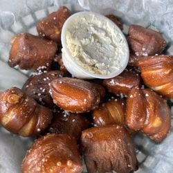 River Walk Pub - Pretzel bites
