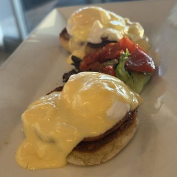 Sessions - Eggs benedict - American Near Me - Daytona Beach, Florida