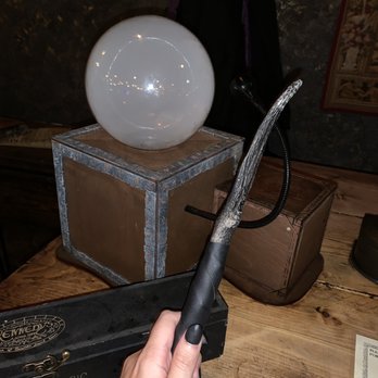 The Cauldron - Wand and table layout - Pubs Near Me - London, XGL