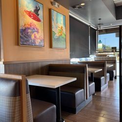 Habit Burger & Grill - Nice booth seats for comfortable eating