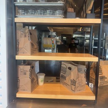 Shake Shack San Tan Village - Pickup shelf - Burgers Near Me - Gilbert, Arizona Shake Shack San Tan Village - Pickup shelf - Burgers Near Me - Gilbert, Arizona