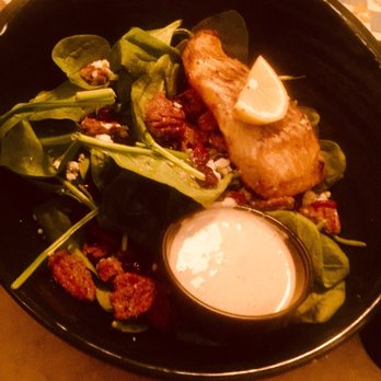 Bethany Blues - Salmon and spinach salad! Great portions! - American Near Me - Lewes, Delaware