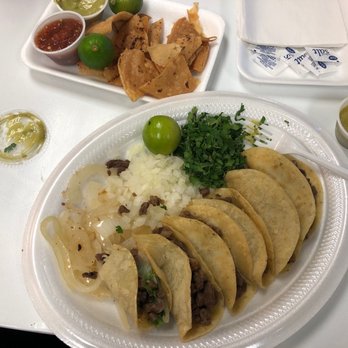 Tacos Alex - Traditional steak tacos - Tacos Near Me - Roma, Texas