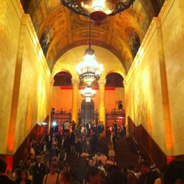 Grand entrance!