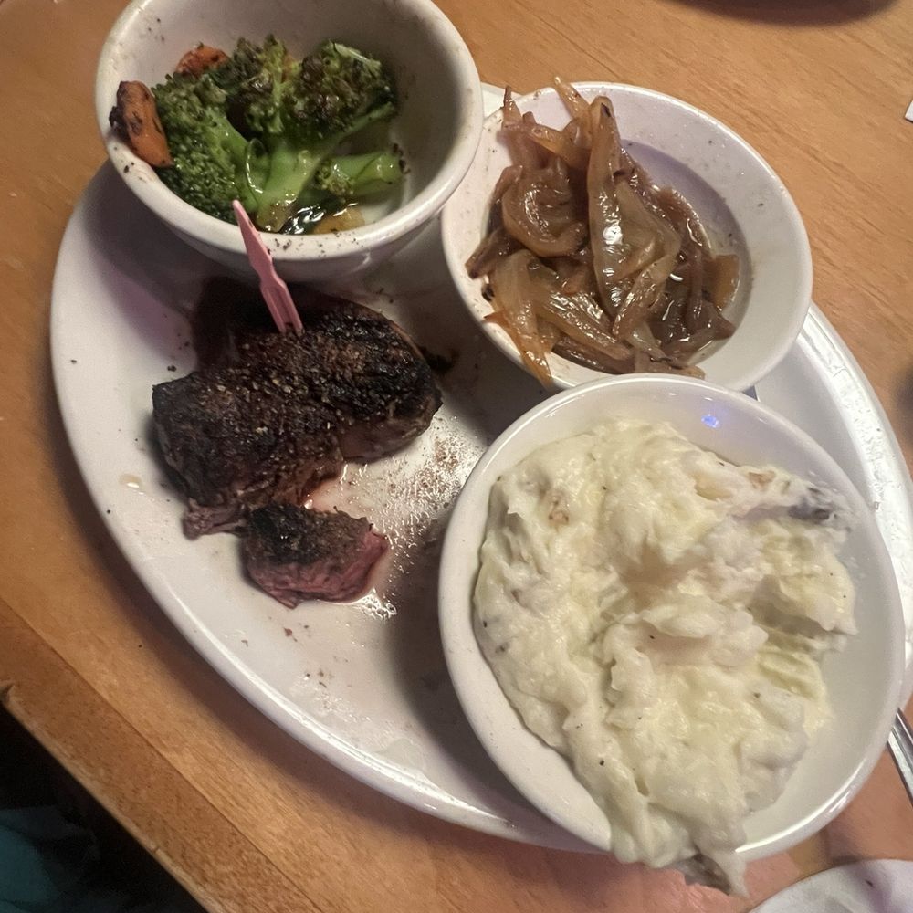 Texas Roadhouse - 8oz Dallas Filet* Mashed Potatoes Grilled veggies Onions - Steakhouses Near Me - Austin, Texas Texas Roadhouse - 8oz Dallas Filet* Mashed Potatoes Grilled veggies Onions - Steakhouses Near Me - Austin, Texas
