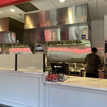 Gordon Ramsay Fish & Chips - Inside - Fish & Chips Near Me - Washington, DC, District of Columbia